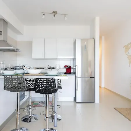 Home2book Charming In *