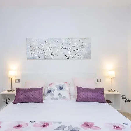 Home2book Charming In Apartament